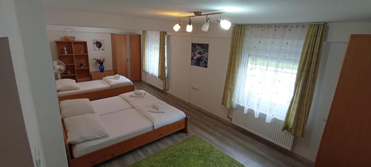 Apartmani Unski Biser Cazin Esterno foto