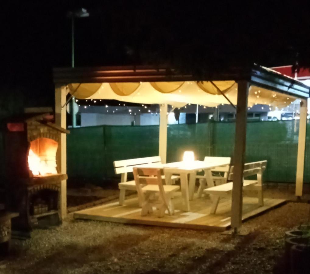 Apartmani Unski Biser Cazin Esterno foto