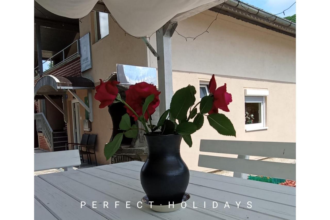 Apartmani Unski Biser Cazin Esterno foto